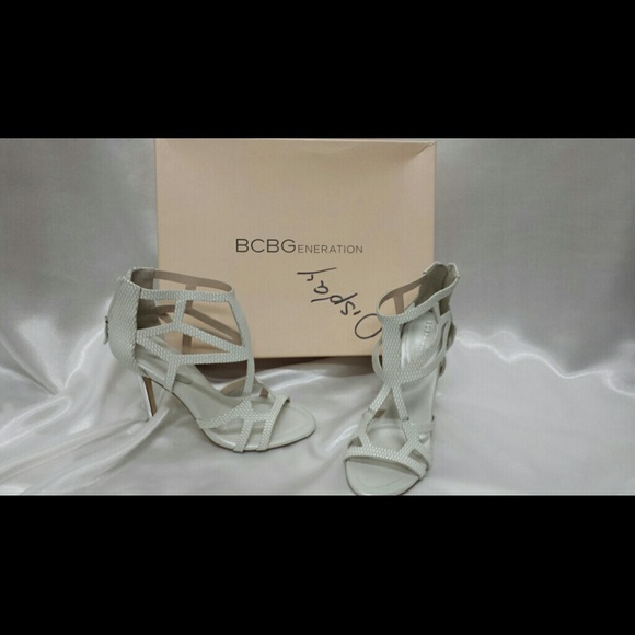 White and silver strappy heels - Picture 1 of 4